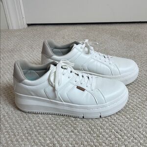 Brand New Dr. Scholl’s White Platform Leather Sneakers